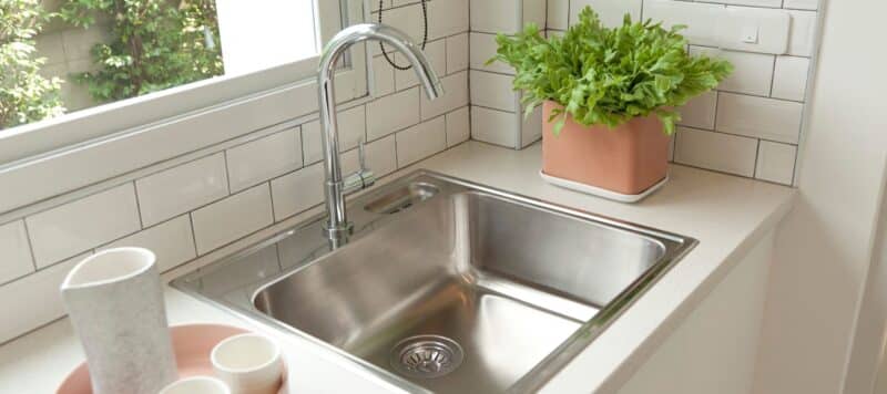 stainless steel kitchen skink